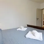 Two-story For In Valica ヴィラ Mazurija