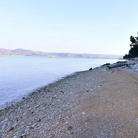 Two-story For In Valica ヴィラ Valizza