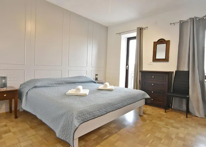 Vila Two-story For In Valica