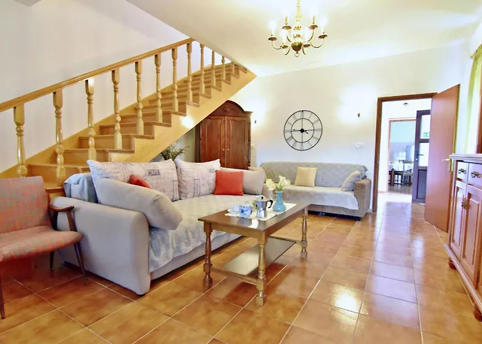 Vila Two-story For In Valica *